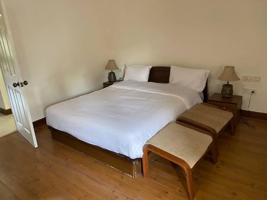 2Bhk Pool Facing Beachside Luxury Homestay In South Goa Betalbatim Exterior photo