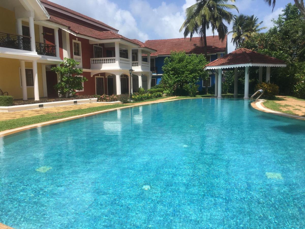 2Bhk Pool Facing Beachside Luxury Homestay In South Goa Betalbatim Exterior photo